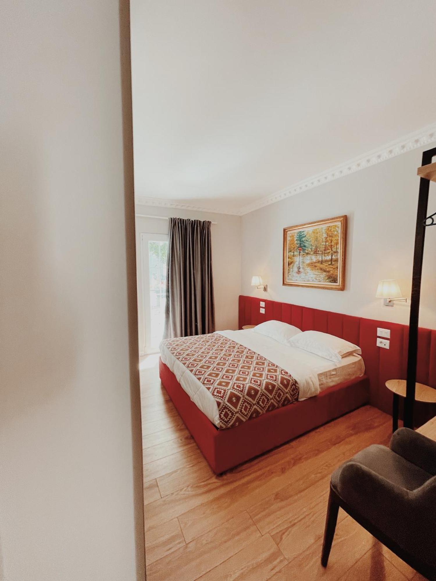 Ruby Palace Vlorë Екстериор снимка