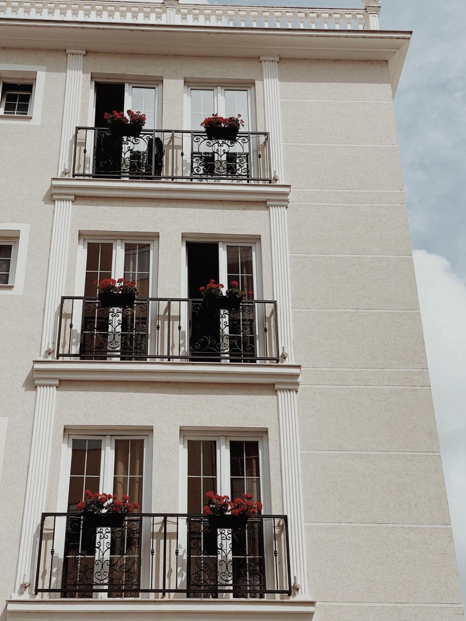 Ruby Palace Vlorë Екстериор снимка