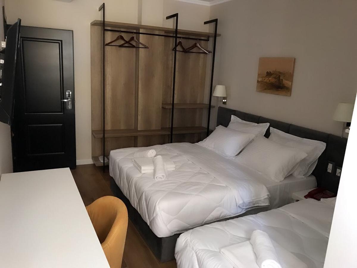 Ruby Palace Vlorë Екстериор снимка