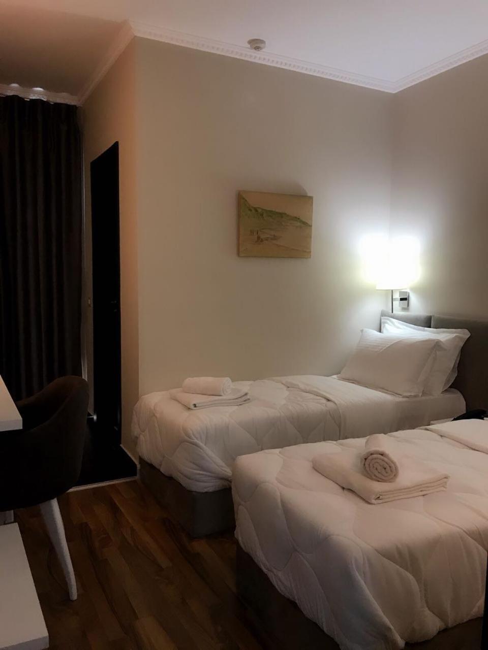 Ruby Palace Vlorë Екстериор снимка