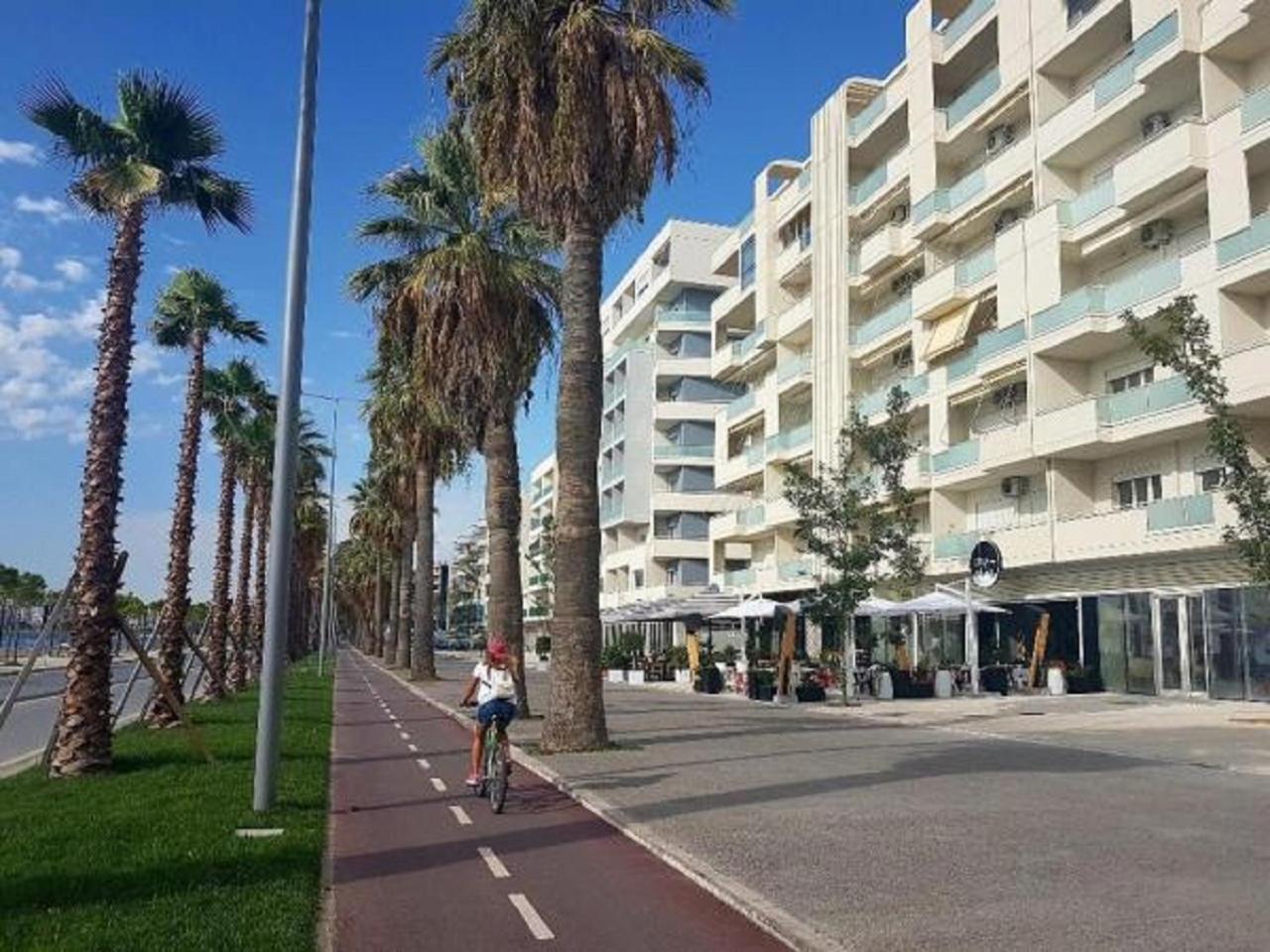 Ruby Palace Vlorë Екстериор снимка
